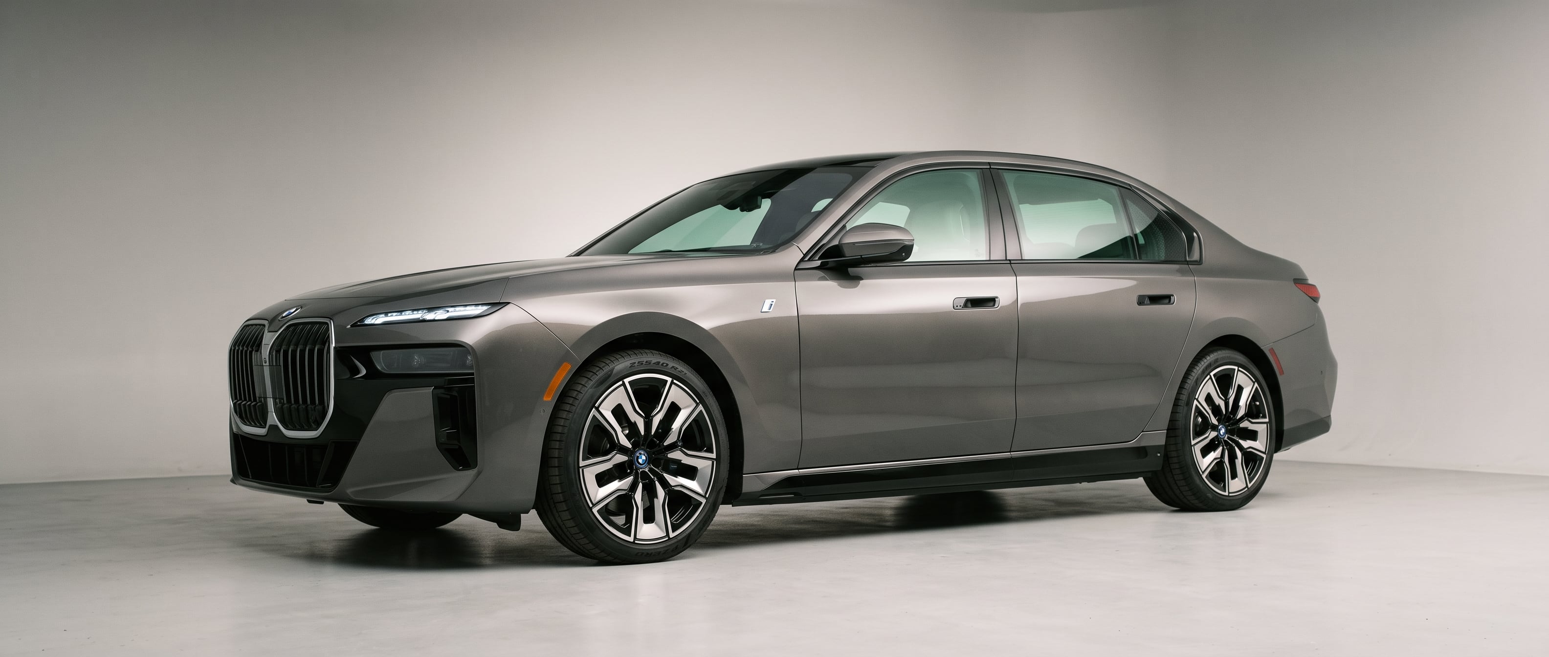 BMW I7