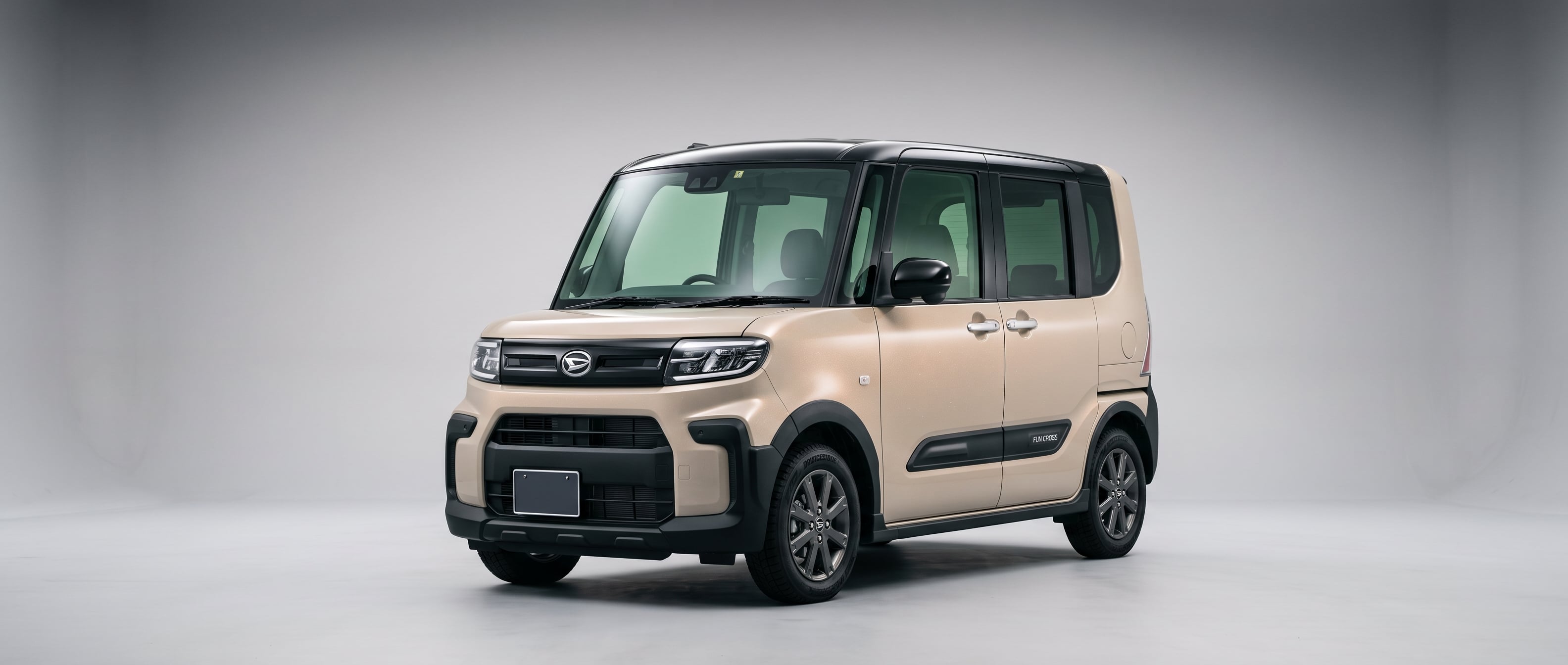 Daihatsu Tanto Fun Cross