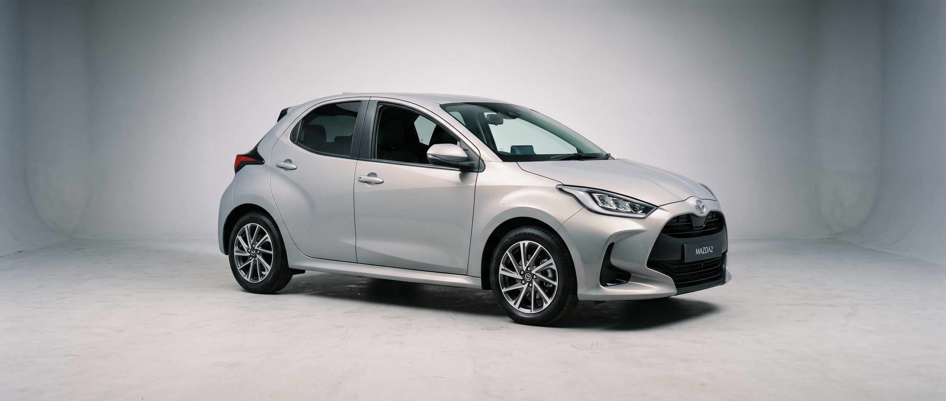 MAZDA2