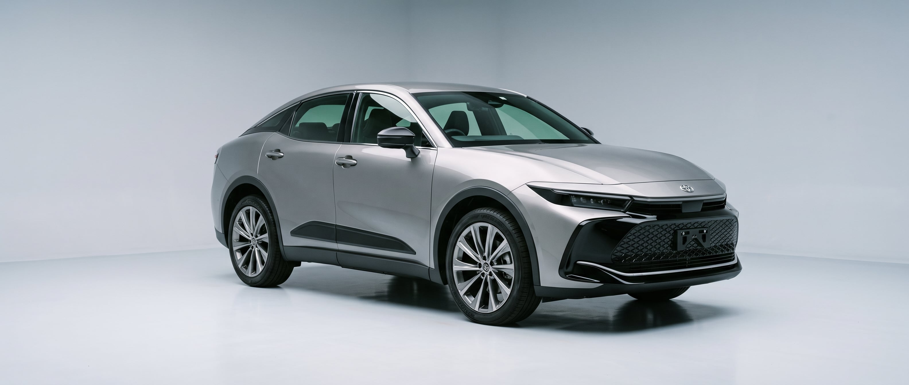 Toyota Crown Sport