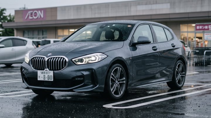 BMW 1 SERIES
