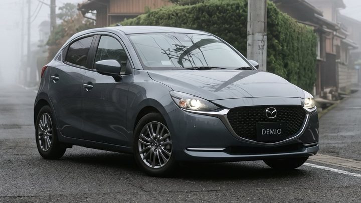 MAZDA DEMIO