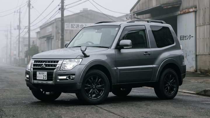 MITSUBISHI PAJERO