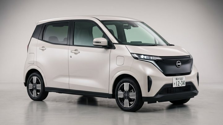 NISSAN SAKURA
