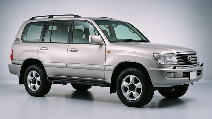 TOYOTA LAND CRUISER 100