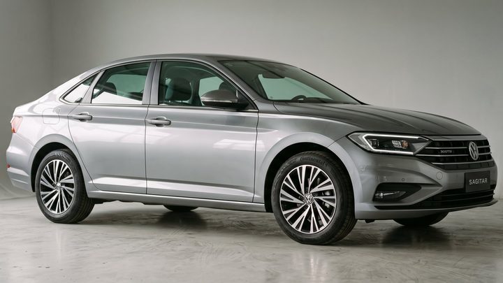 VOLKSWAGEN SAGITAR